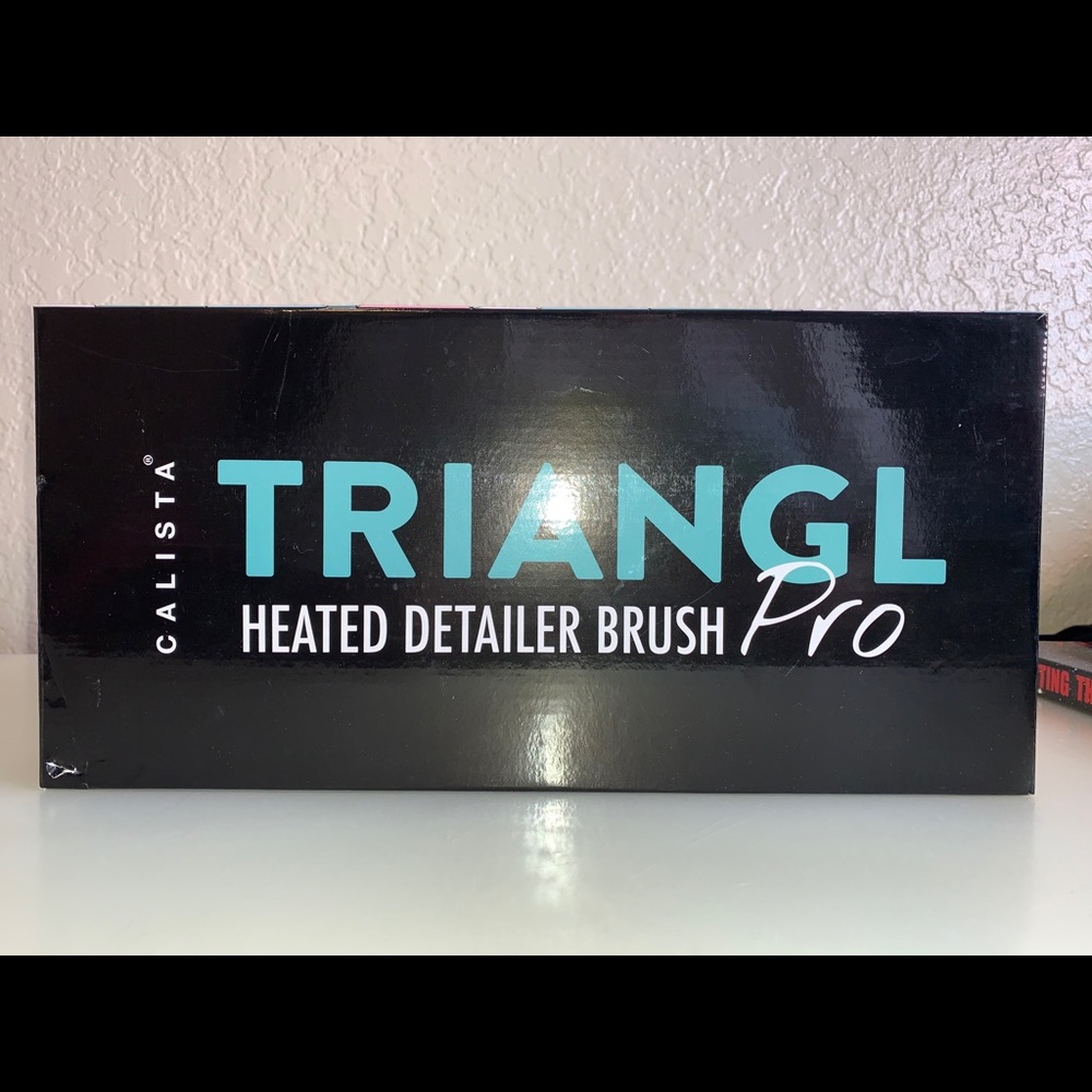 Calista Triangle Pro Heated Detailer Brush